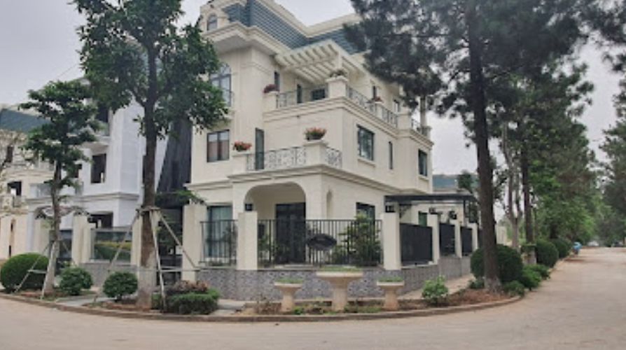 Chính chủ cần bán gấp biệt thự song lập Đông tứ trạch The Phoenix Garden Đan Phượng, DT 210m2